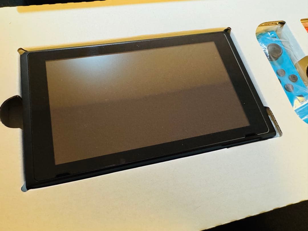 【美品】Nintendo Switch 本体 充電器 本体ケース付き