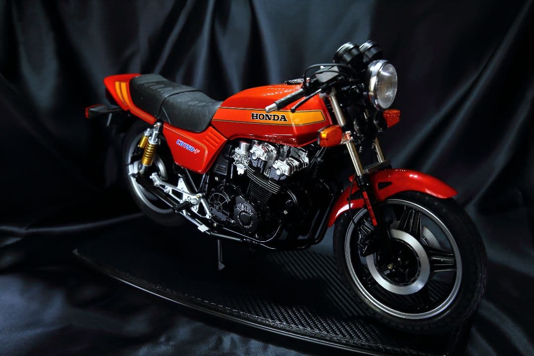 タミヤ1/6 HONDA CB750Fバリバリ伝説巨摩郡仕様　プラモデル完成品