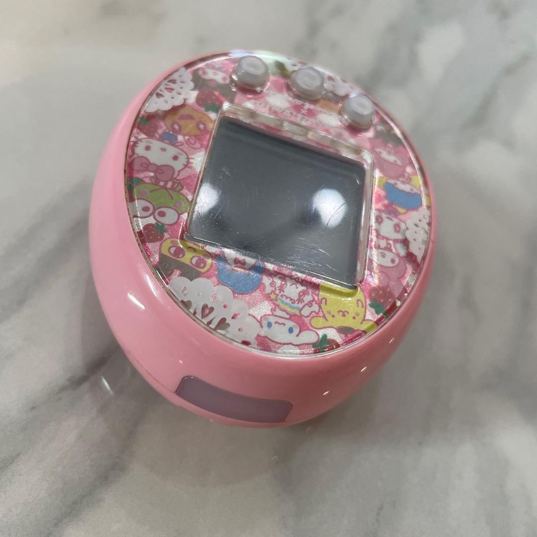 たまごっちみーつ　サンリオ　ピンク