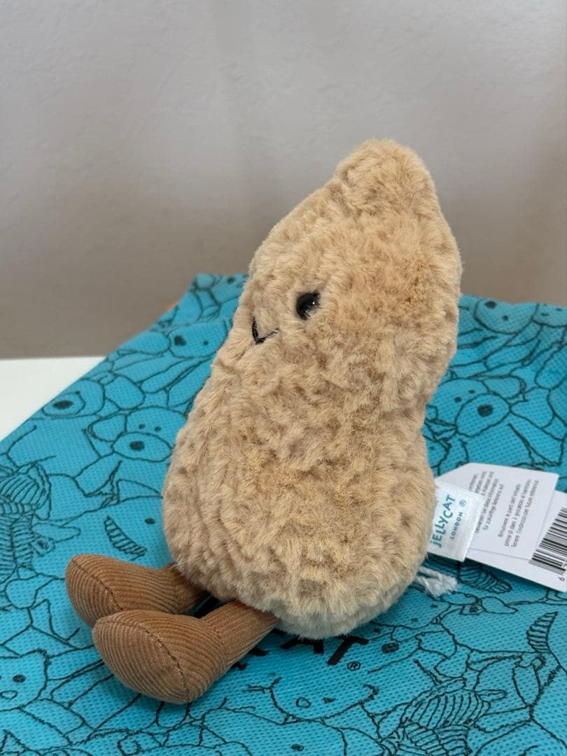 ぬいぐるみ  peanut