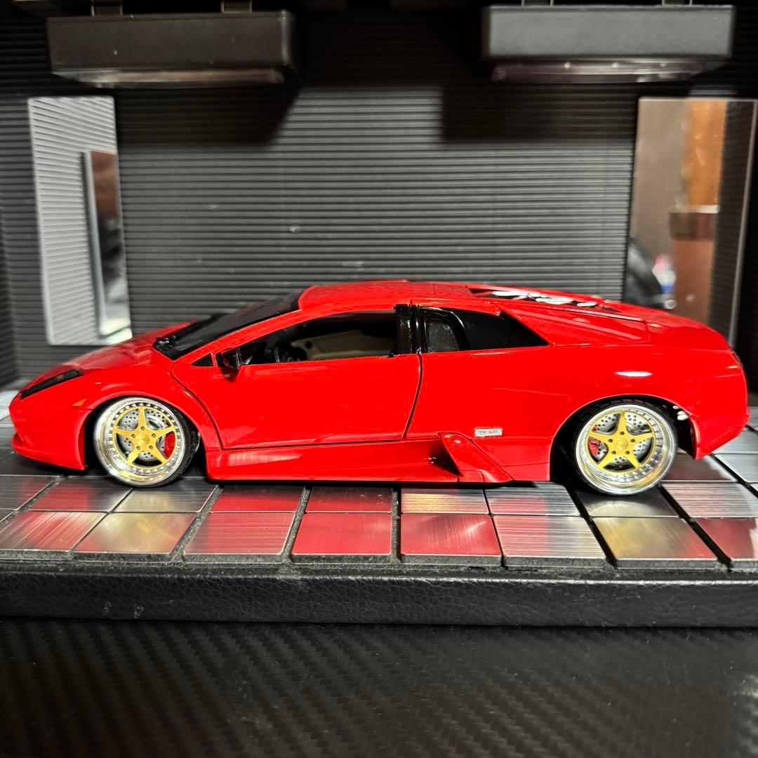 Bburago 1/18 ランボルギーニ ムルシエラゴ(カスタム仕様)レッド