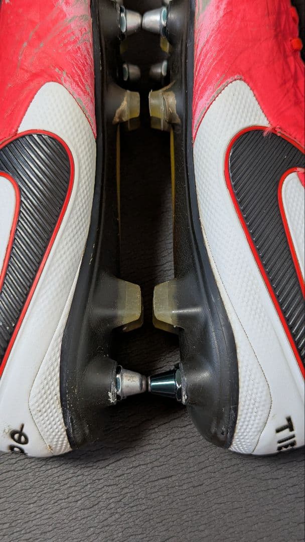 ナイキ ティエンポレジェンド8 SG ACC　サッカースパイク　NIKE