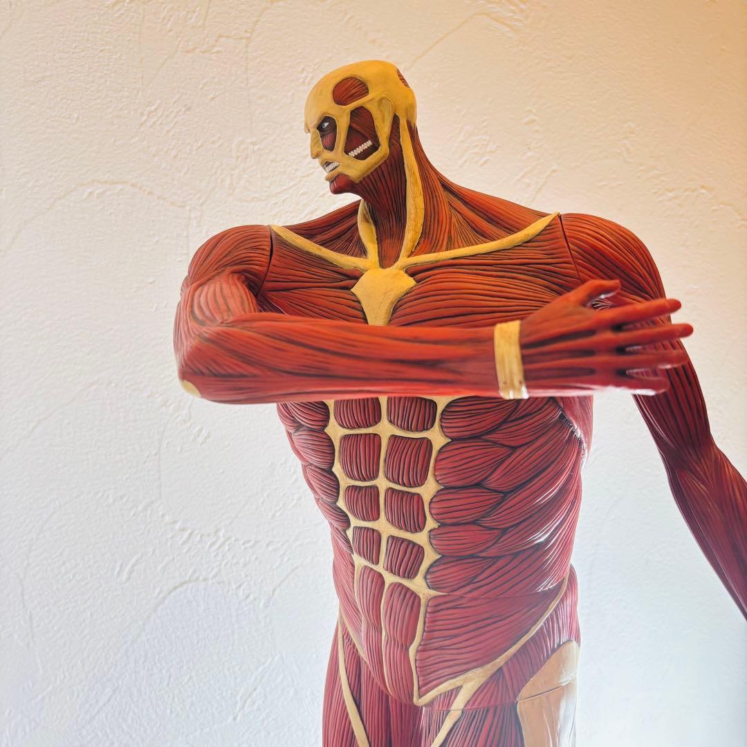 進撃　フィギュア　超大型巨人