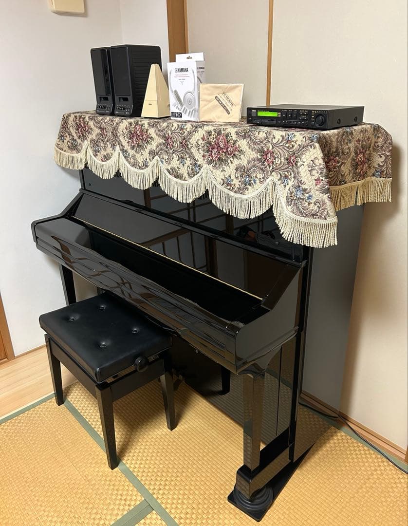 YAMAHA サイレントピアノ 88鍵 黒　YU3 SXG ヘッドホン付き