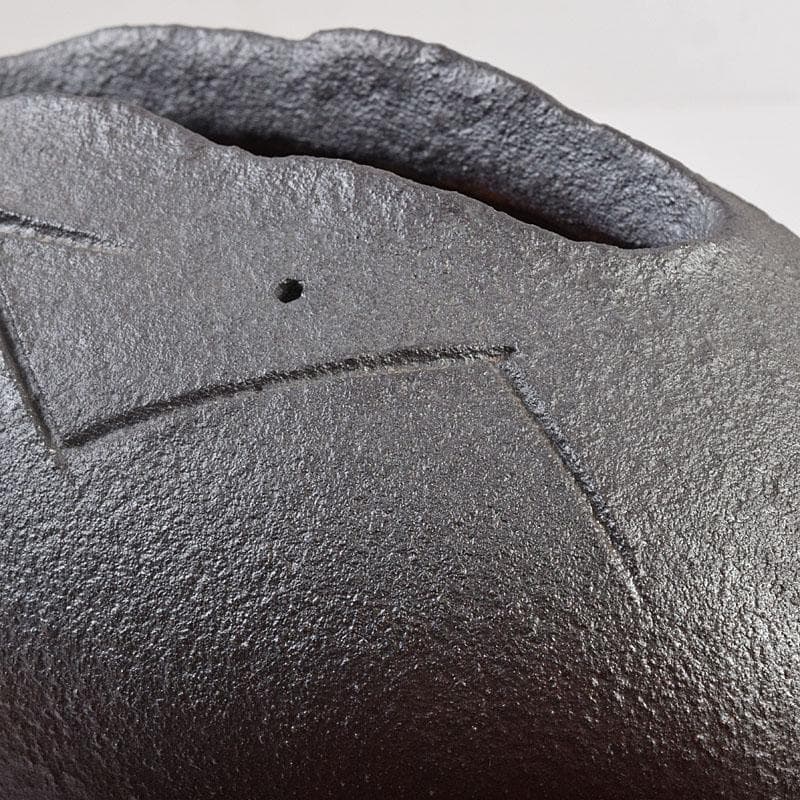 神谷英介　鉄彩扁壷　共布共箱　V　R8924