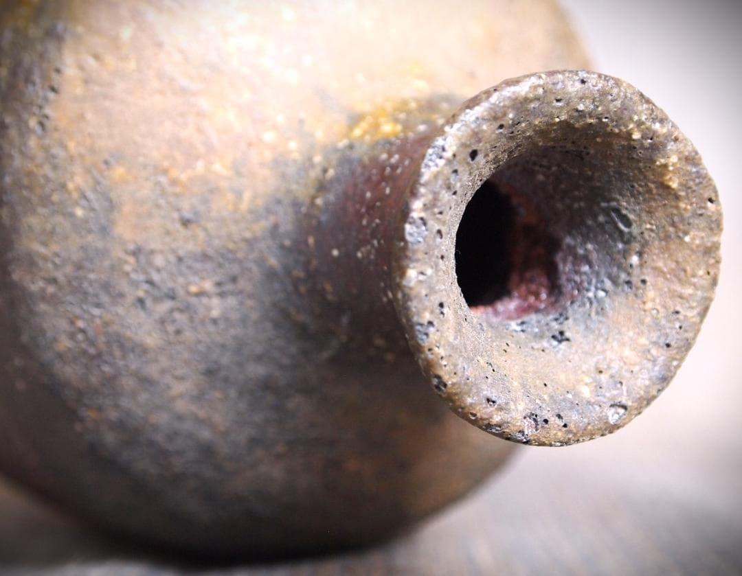 希少作★小山日出男★黒備前《窯変》徳利★黄胡麻