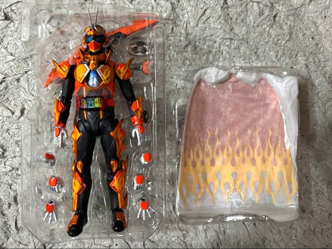 S.H.Figuarts 仮面ライダーファイヤーガッチャードデイブレイク