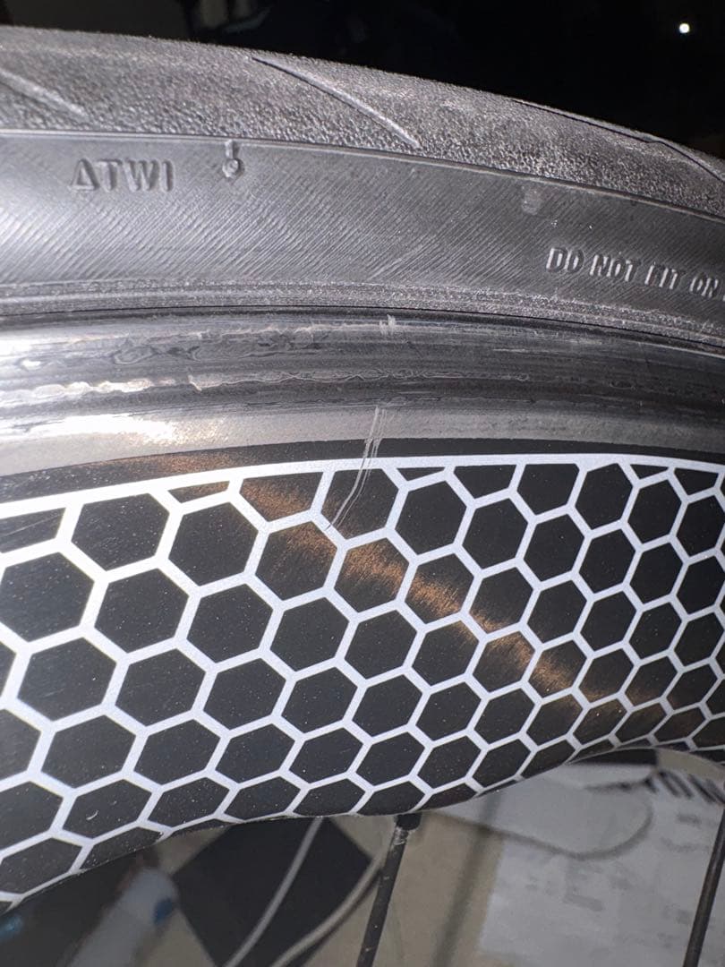 カーボンホイール