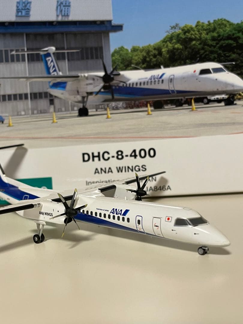 全日空商事　ANA DHC-8-400 inspiration 1/200