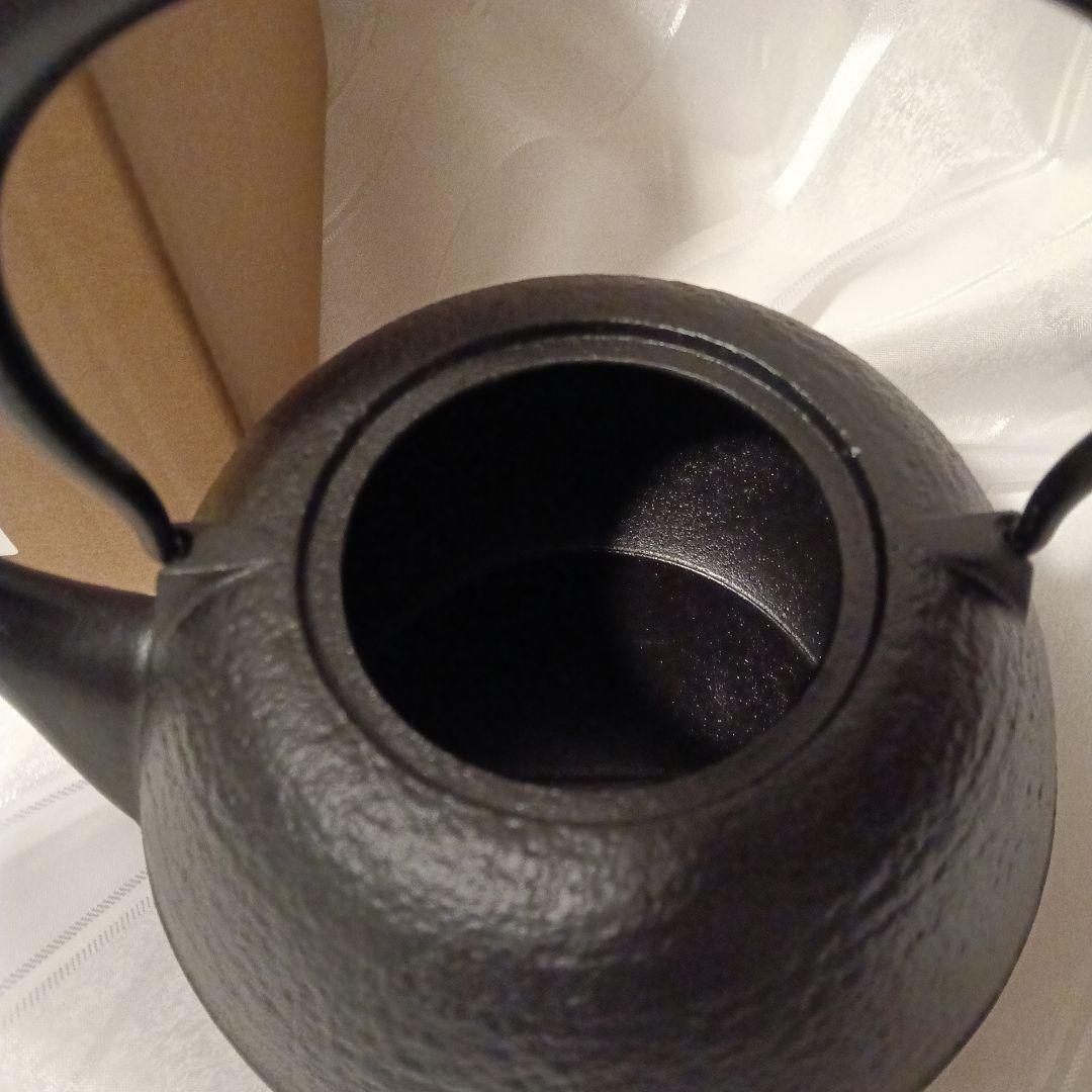 南部鉄瓶 黒 丸型