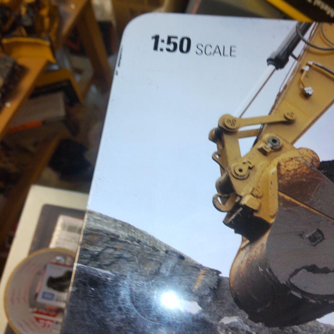 キャタピラー建機　CAT 374D L HYDRAULIC EXCAVATOR