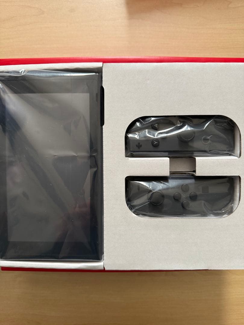 Nintendo Switch グレー 本体 + ゲーム3本 + ポーチ