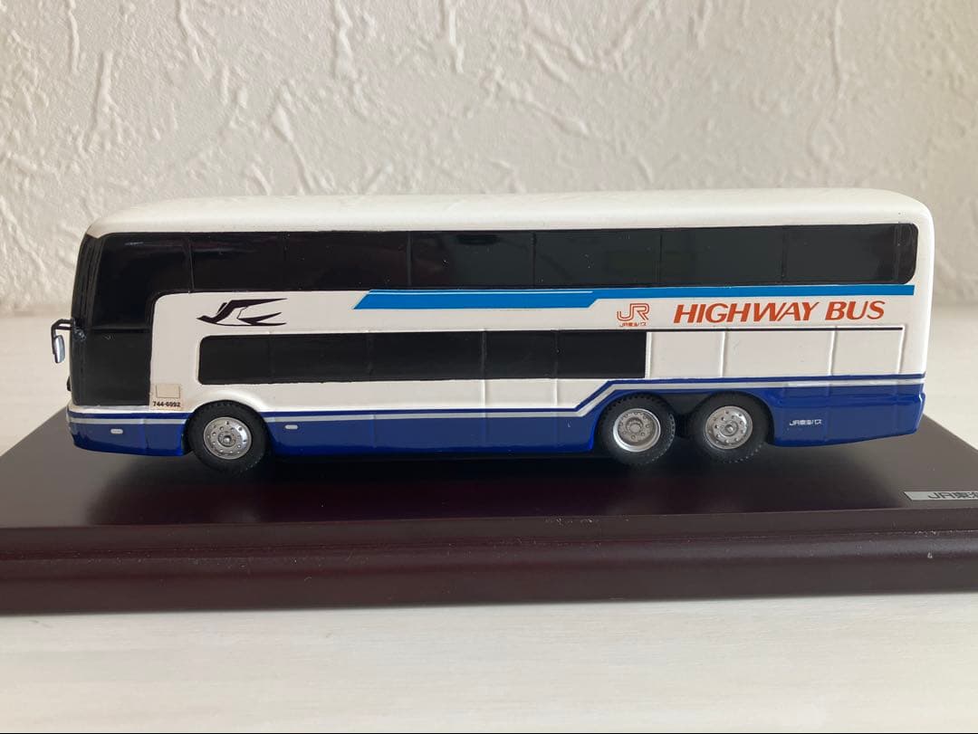 JRハイウェイバス三菱エアロキング(セレナーデ号)