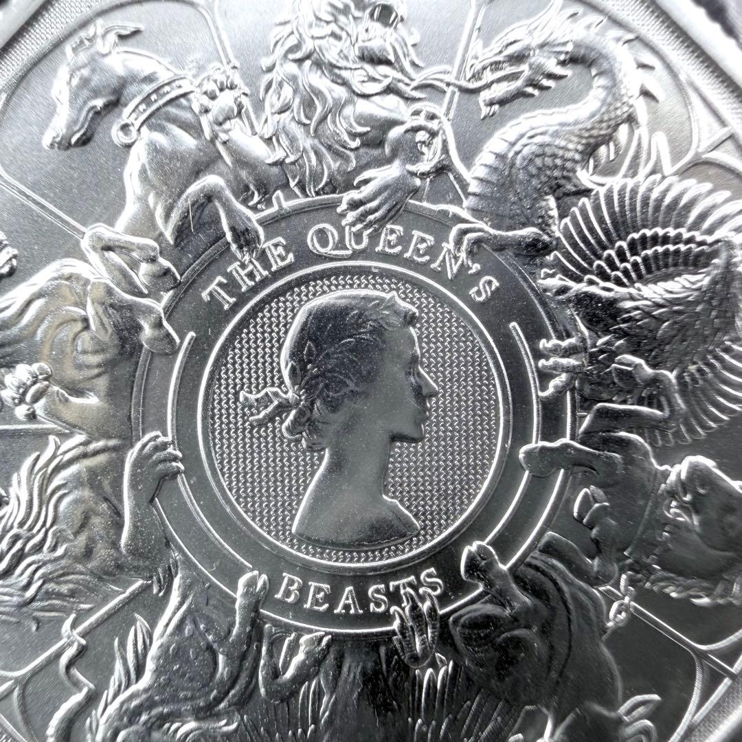 銀貨 英国 ロイヤルミント クイーンズビーストコンプリーター 純銀 四角 1oz