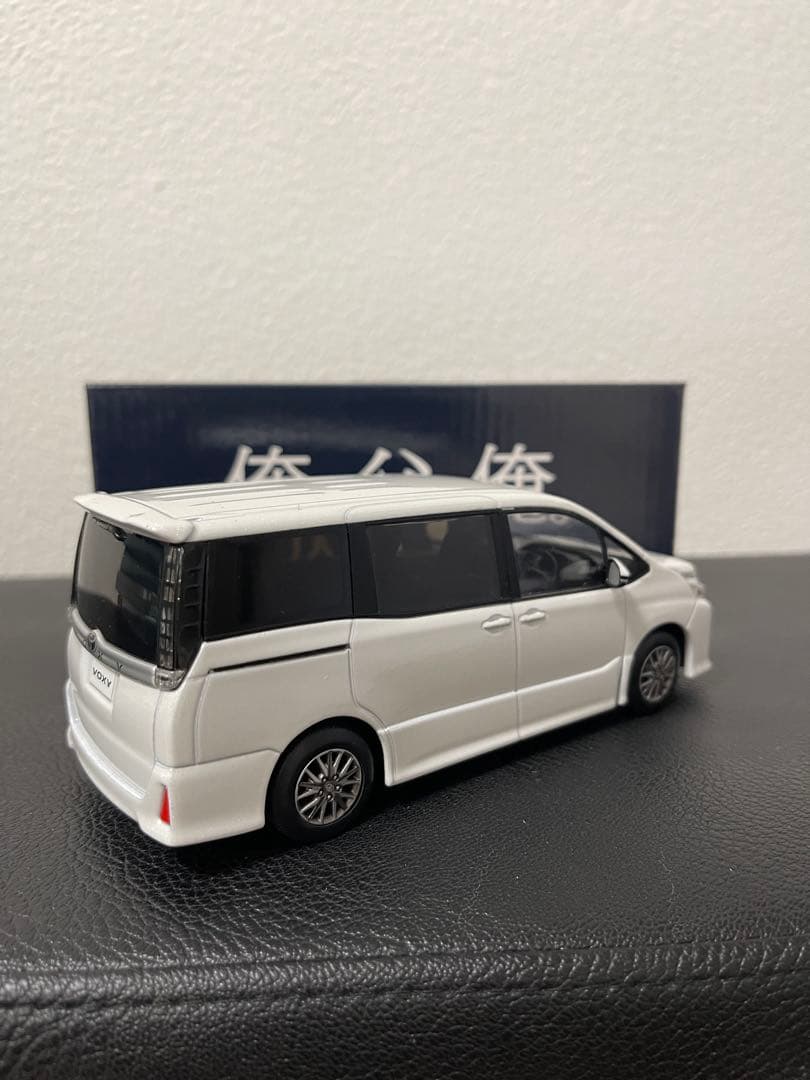 80ヴォクシーミニカー