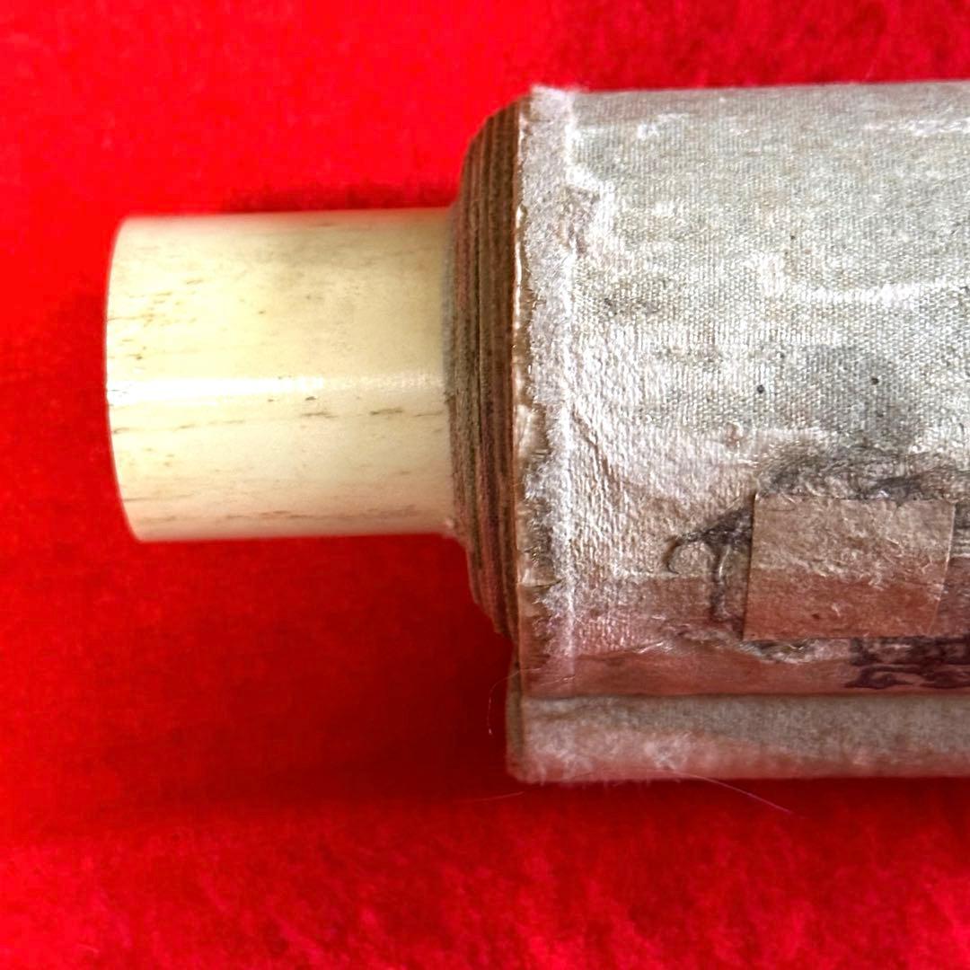 2076様感謝‼️春へ‼️座り雛「雛図」掛軸画絹本肉筆落款　栄輝筆　署名落款合わせ箱