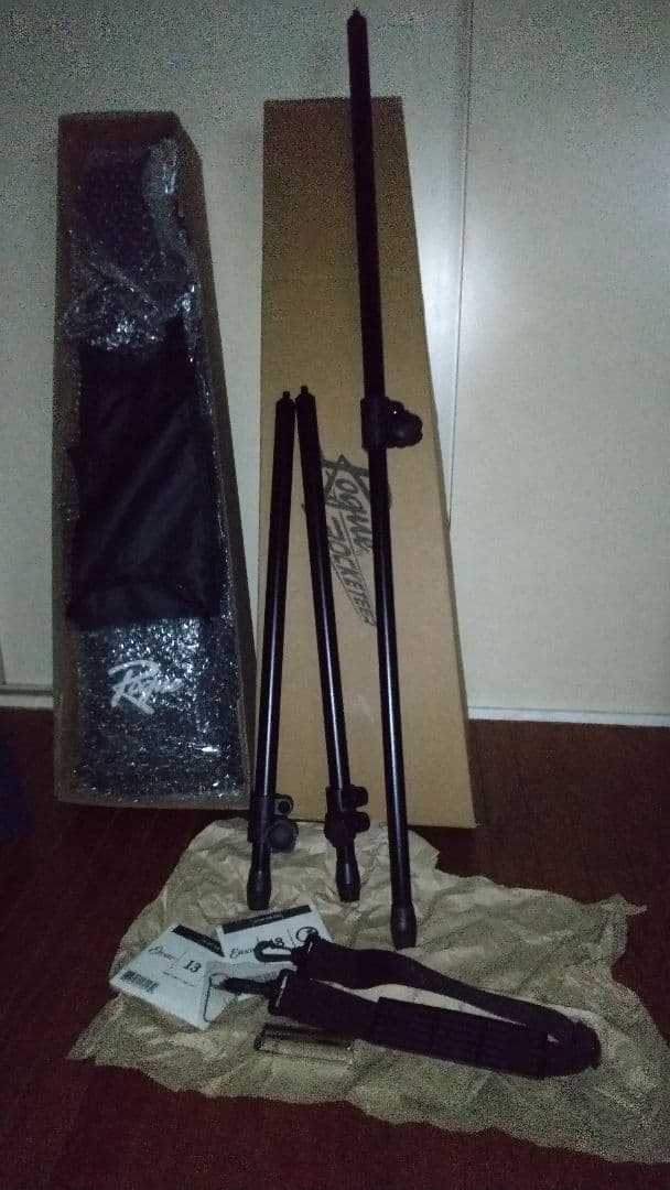 早い者勝ち！！Rogueラップスチールギター