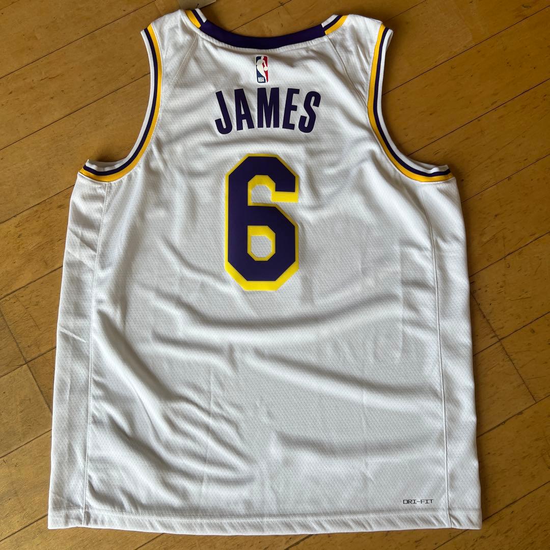 レブロン・ジェームズ　ロサンゼルスレイカーズ　XL 公式　6番