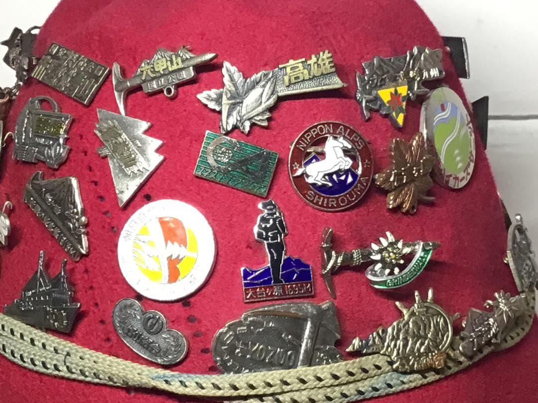 棋士/作家遺品 マウンテンハット 1950~80年代登山バッチ48点付きラビット