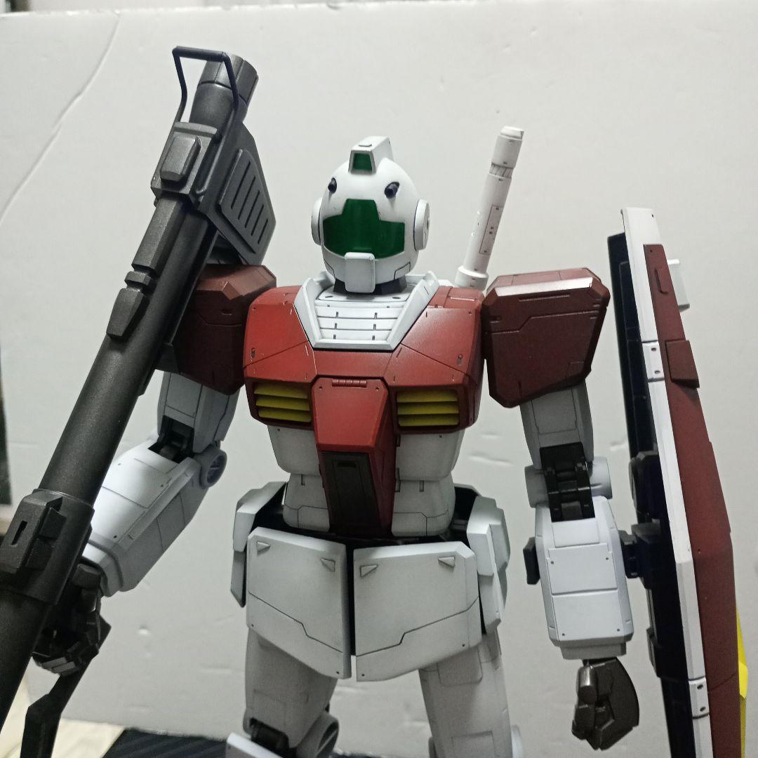 メガサイズ　ジム　1/48　プラモデル完成品　 ガンダムシリーズ