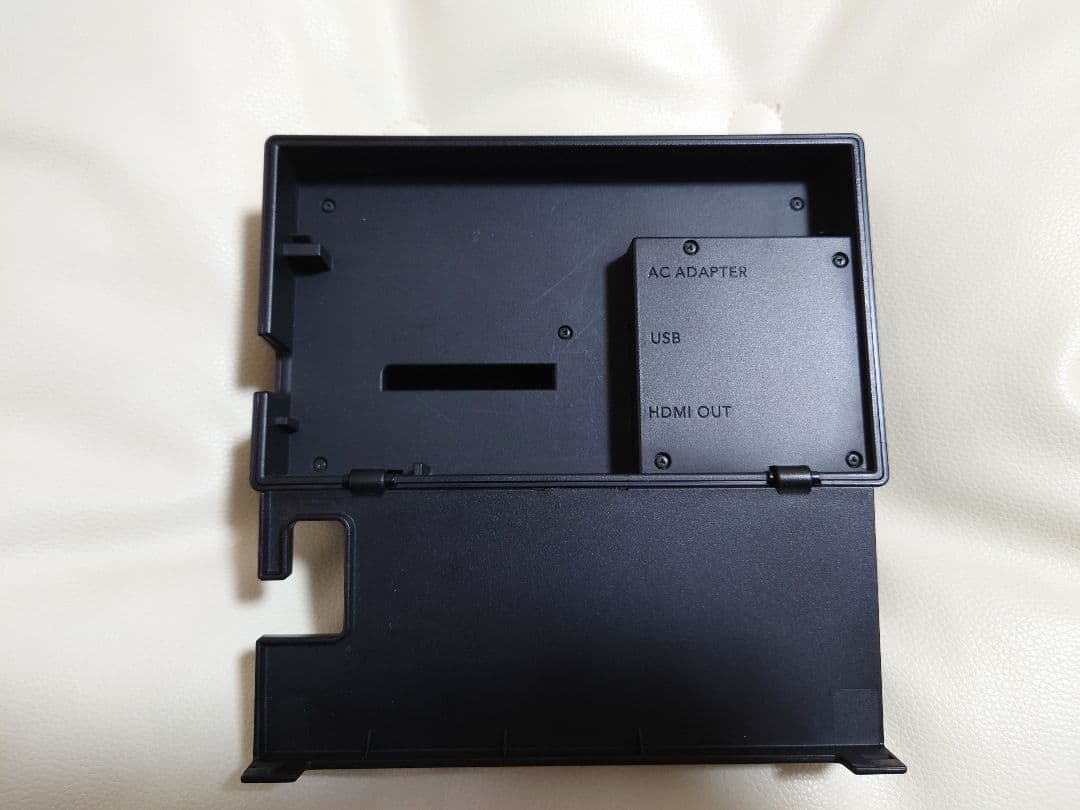 【完品+おまけ】Nintendo Switch 本体 キャリングケース フィルム