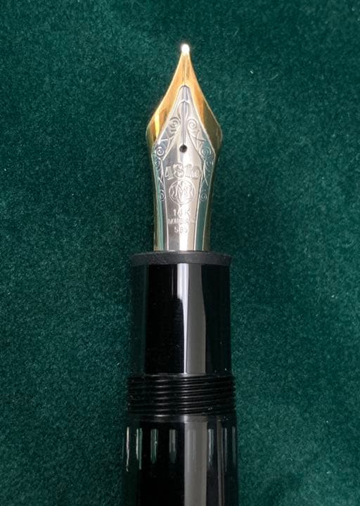 MONTBLANCの万年筆