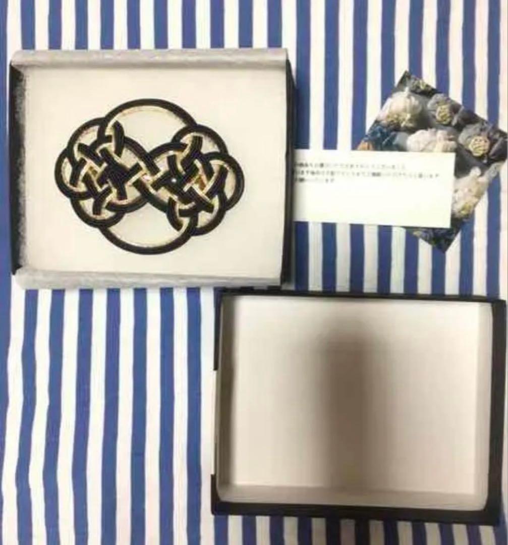 完売 安室奈美恵 私服 着用 沖縄 前夜祭 花火ショー 浴衣 髪飾り バレッタ