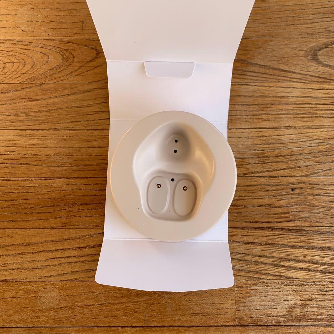 シャープ　ポケとも　本体と充電ホルダー