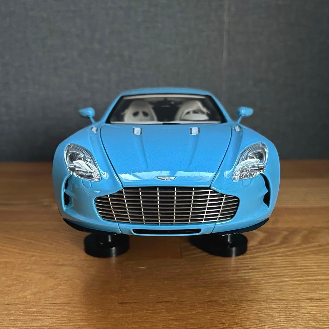 【ミニカー 美品】オートアート 1/18 アストンマーチン ONE-77