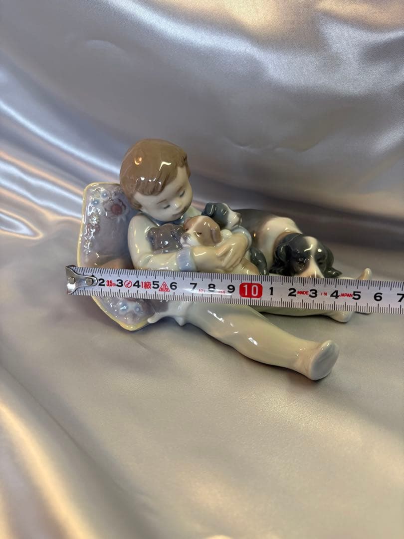 LADRO リヤドロ フィギュリン みんなおねんね