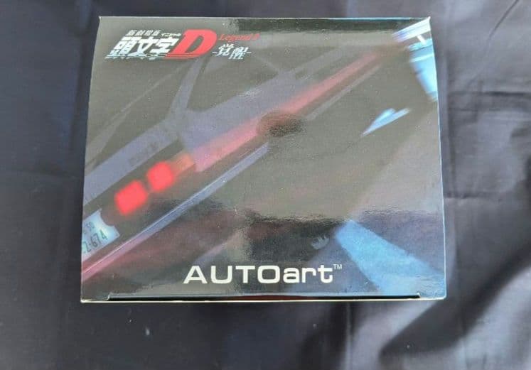 AUTOart 1/18 トヨタ スプリンター トレノ (AE86) 新劇場版