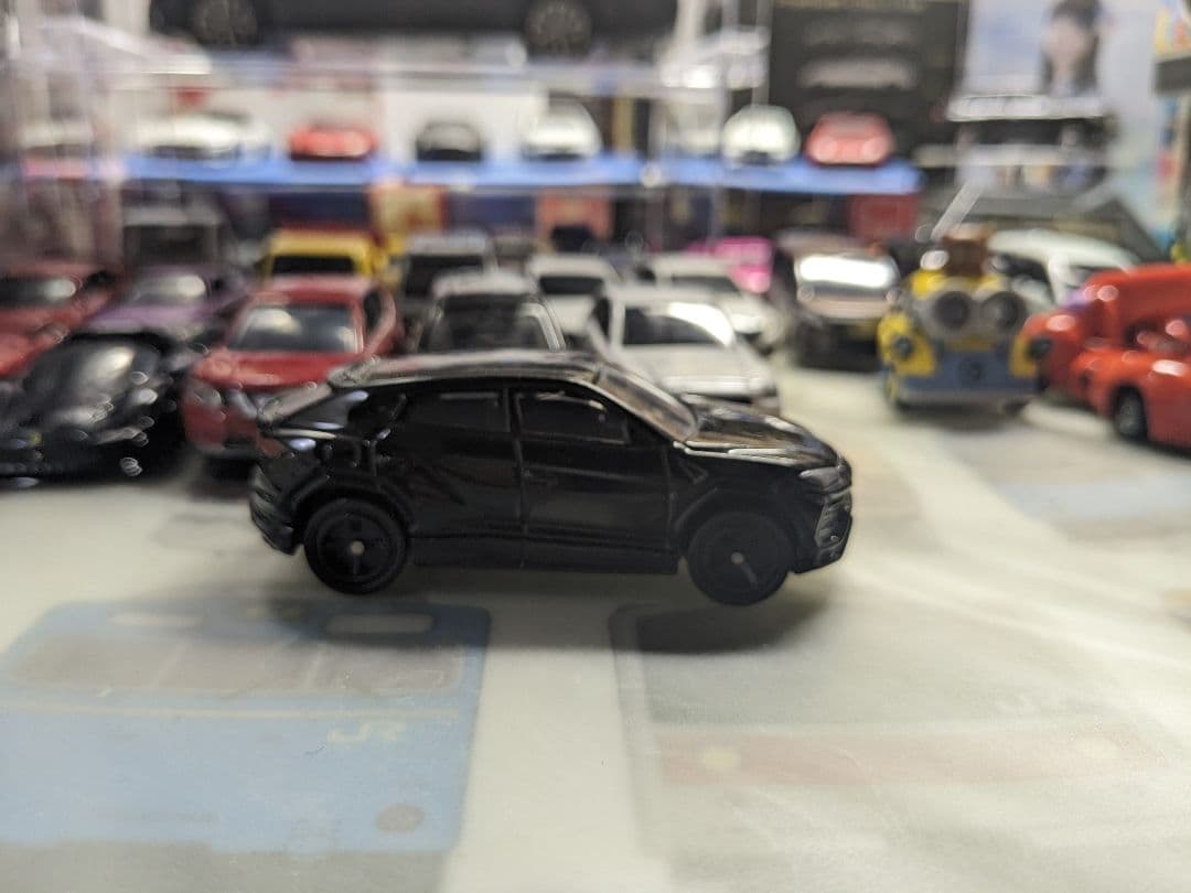 No.16 ランボルギーニ ウルス （初回特別仕様） （ノンスケール トミカ 1