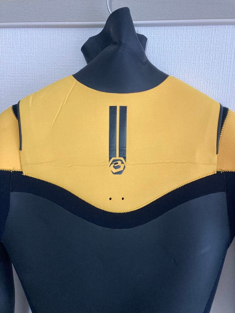 BEWETビーウェット5×3セミドライウエットスーツ