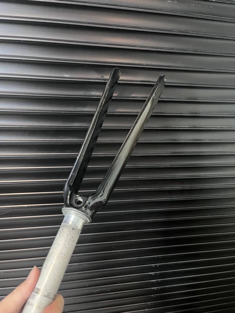 ピストフロントフォーク