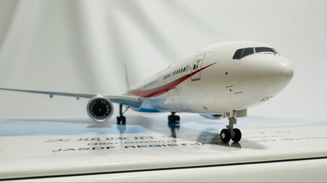 全日空商事 1/200 Boeing 777-300ER モデル JG20108