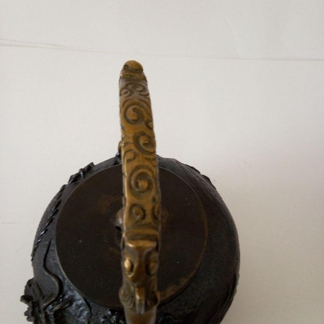 亀文堂　鉄瓶　雲龍紋　盛り上げ紋様