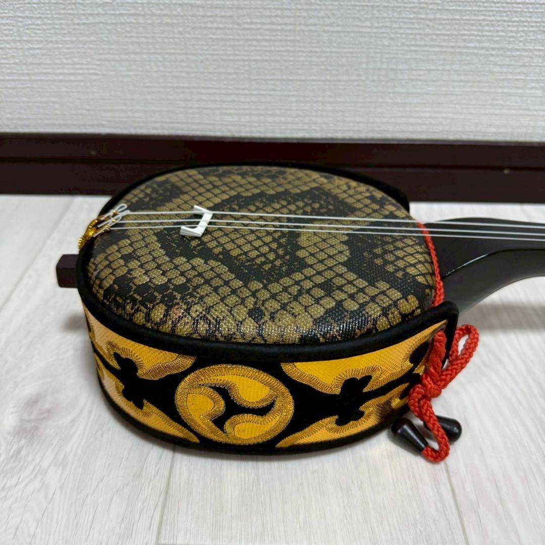 沖縄 三線 特上 人工皮革 蛇柄 ソフトケース 三味線✨付属品多数