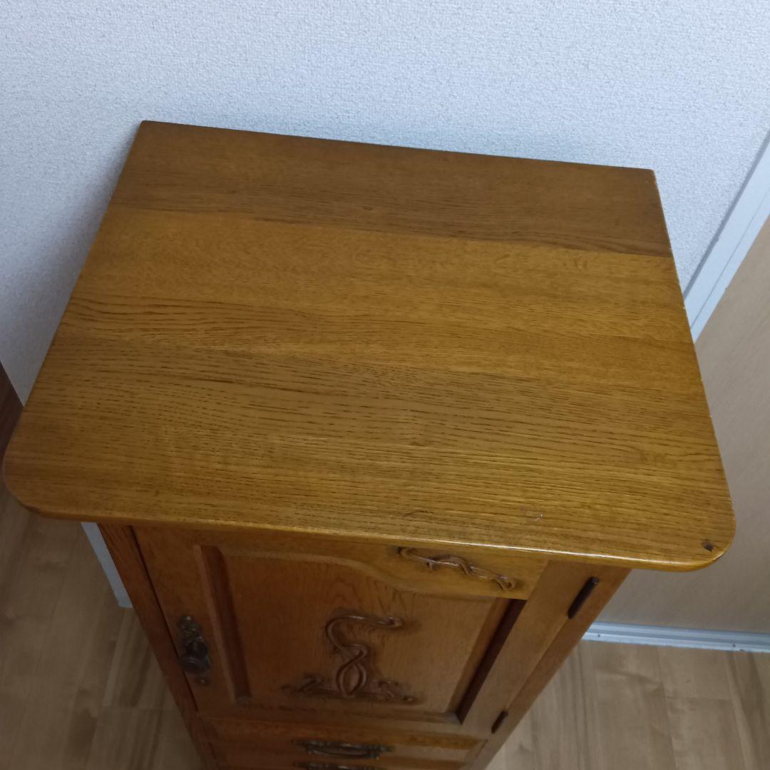 北欧 英国スタイル 彫刻入り キャビネット 収納棚 電話台 花台【送料込み】