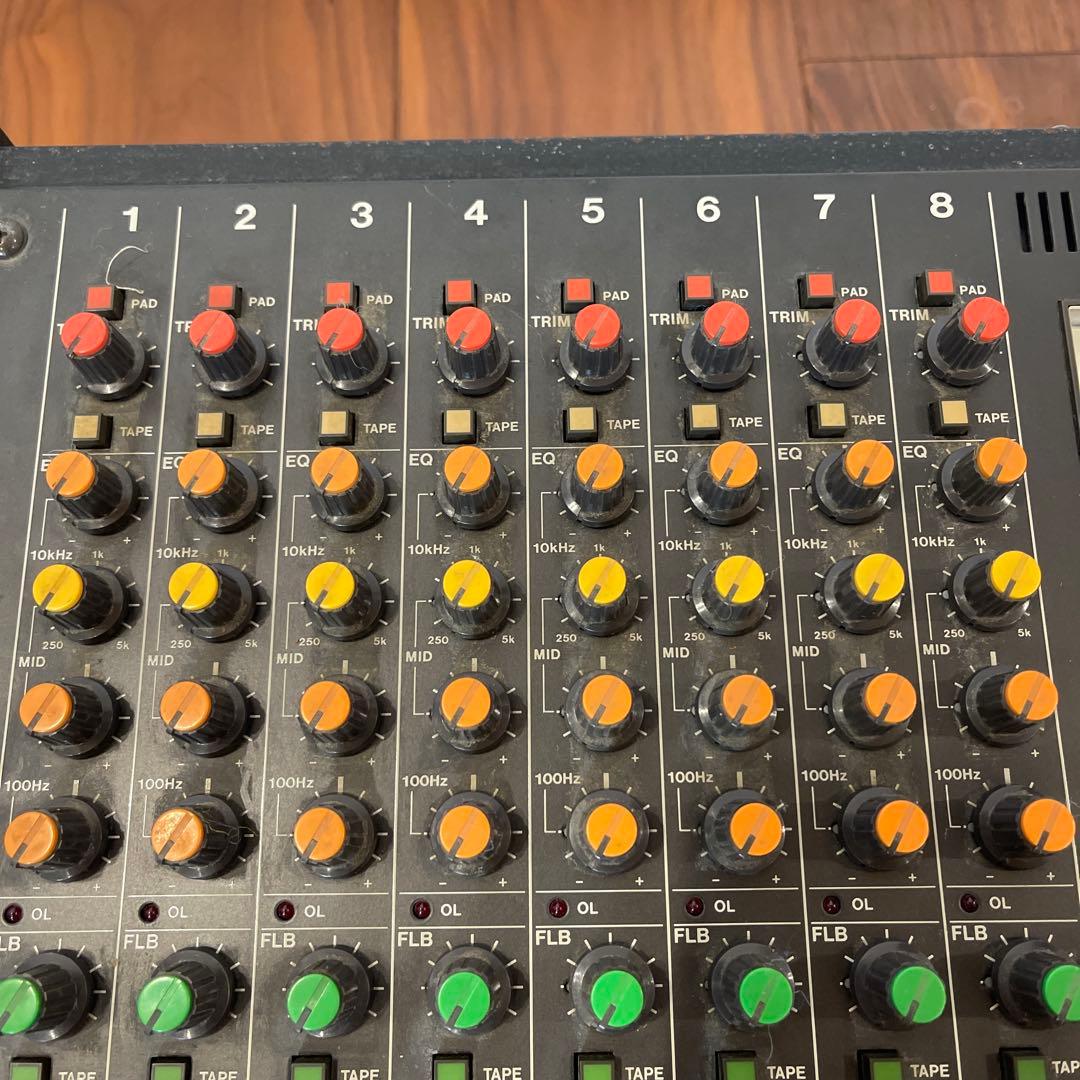 TASCAM M-208 アナログミキサー｜通電・メーター動作確認済／現状品