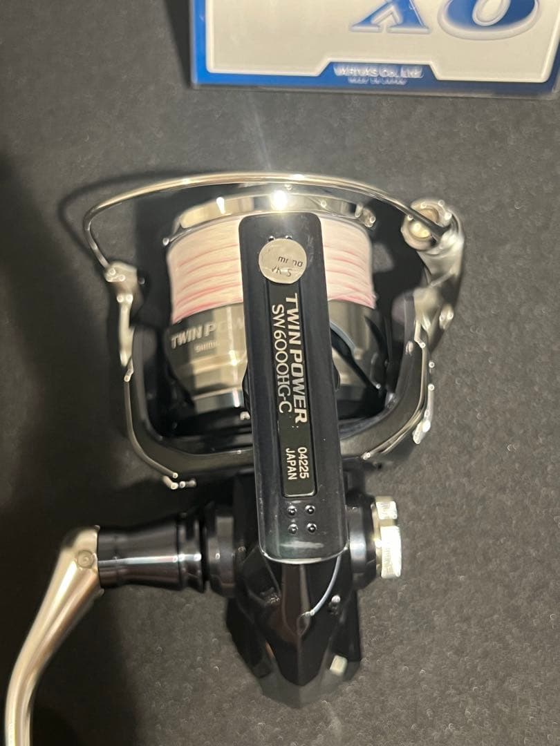 【美品】シマノ　２１ツインパワーＳＷ６０００HG 替スプール、新品ライン付き