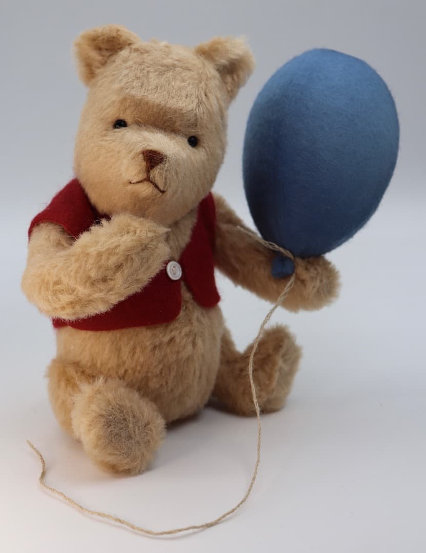 R. John Wright 日本限定品 Pooh's Blue Balloon
