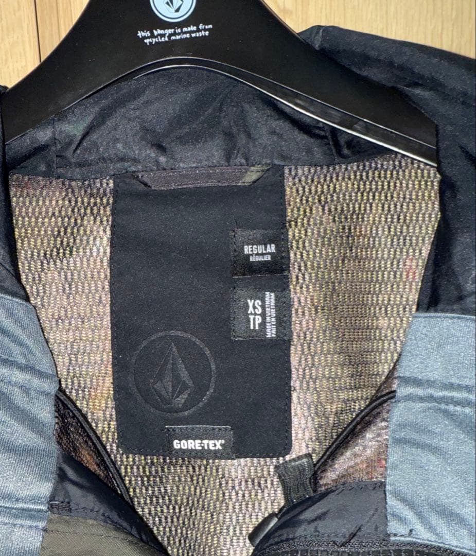 ボルコム GORE-TEX迷彩アウター XS