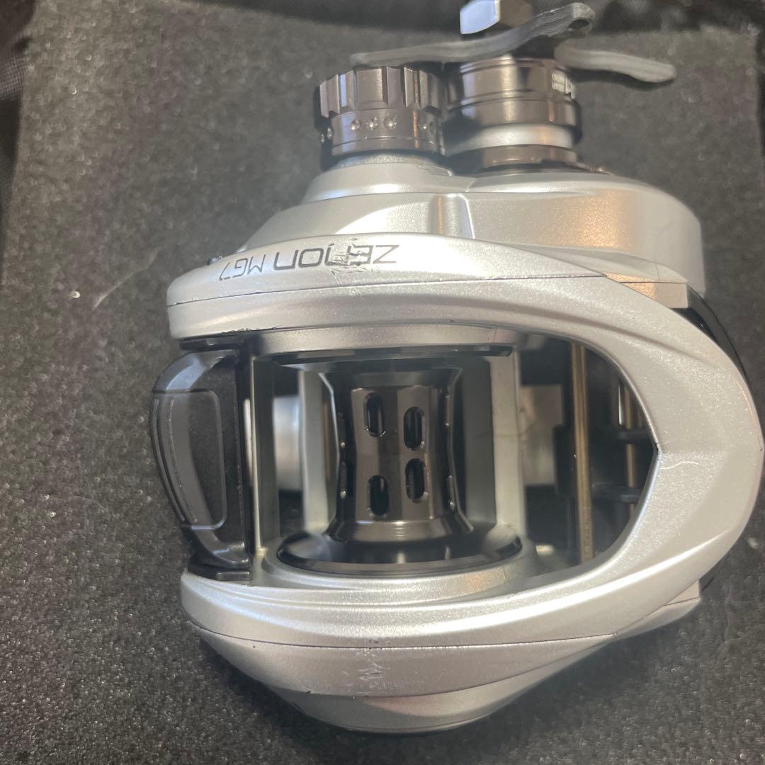 Abu Garcia ZENON ベイトリール