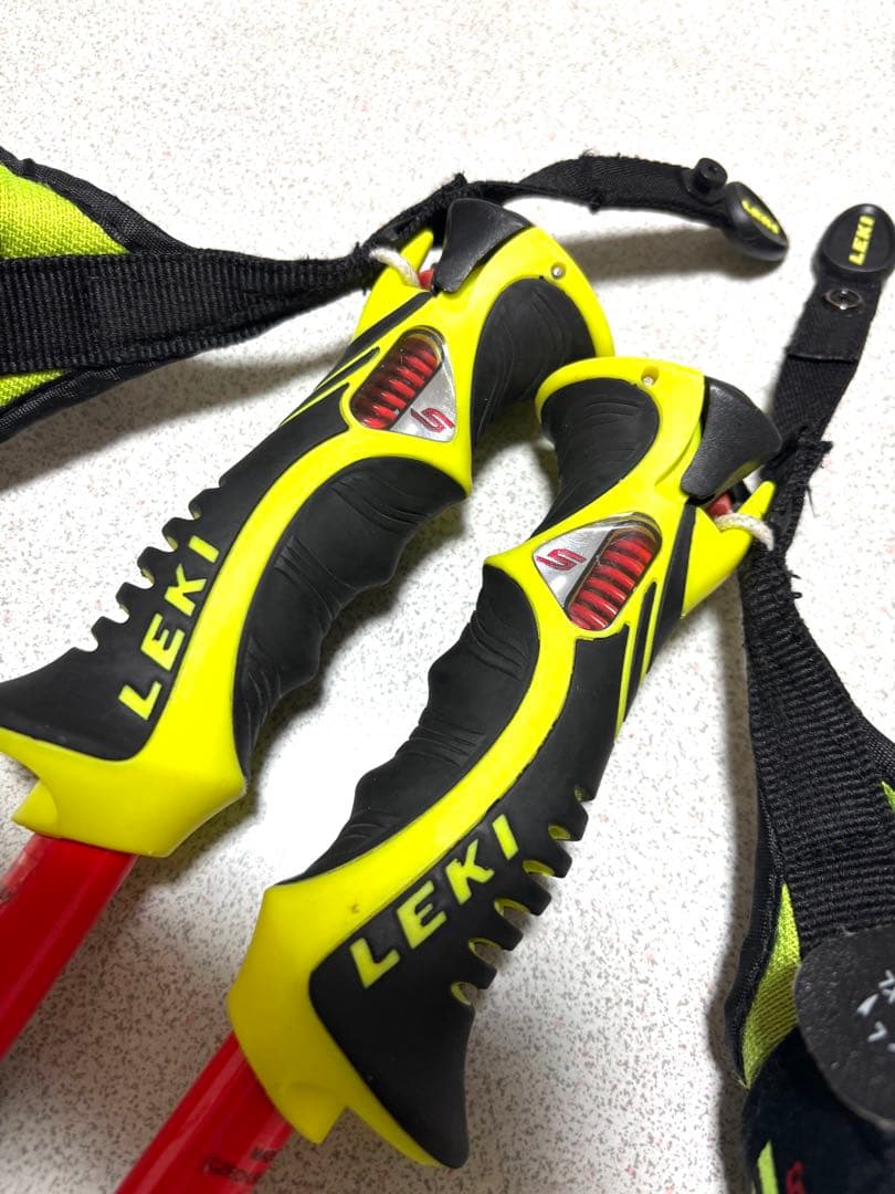 LEKI レキ　VENOM VARIO 3D ヴェノムバリオ　カーボン