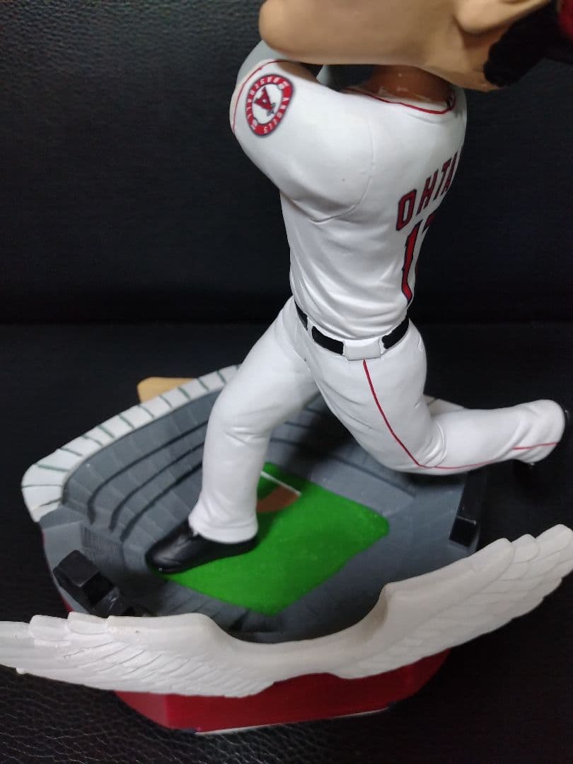 世界限定1000体　大谷翔平MLB公式 　ボブルヘッド(エンゼルス球場台座付）