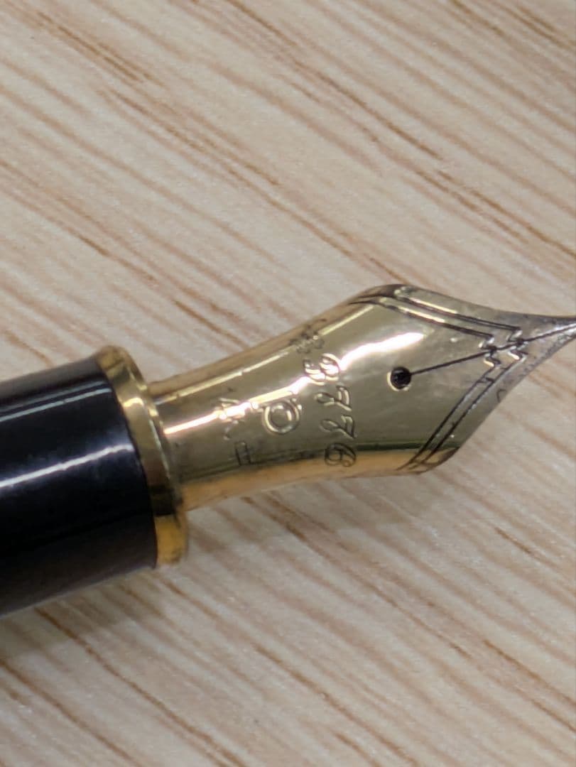 プラチナ　万年筆 #3776 センチュリー ブラック