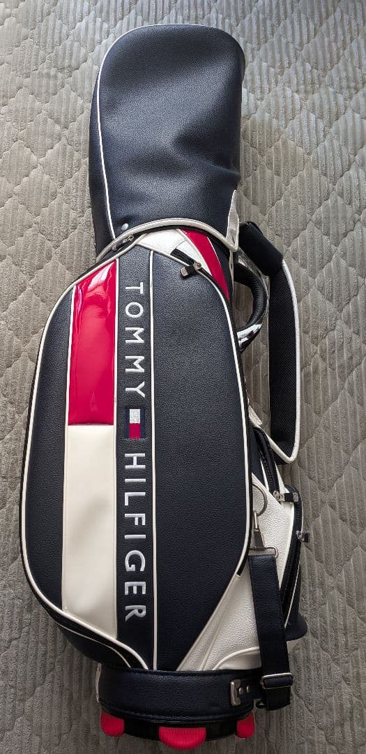 トミーヒルフィガー キャディバック ネイビー／レッド／ホワイト