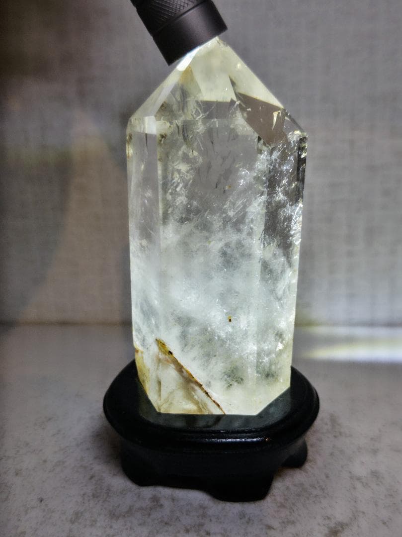 水晶 475g クォーツ 原石 鑑賞石 自然石 誕生石 宝石 鉱物 鉱石 水石