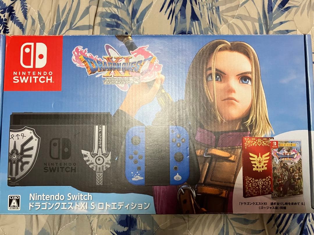 レアNintendo Switch ロトエディション　クリアケース装備★☆美品◎