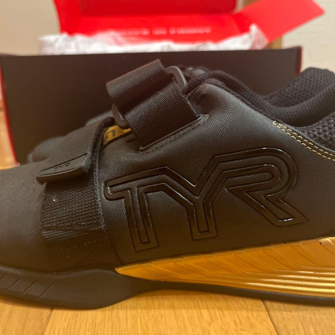 TYR トレーニングシューズ ブラック/ゴールド